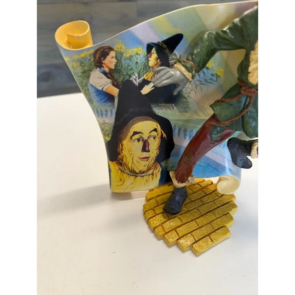 Bradford Exchange Wizard of Oz Scarecrow Figurine A Head Full of Straw 2005